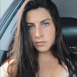 Meet your Posher, Jade